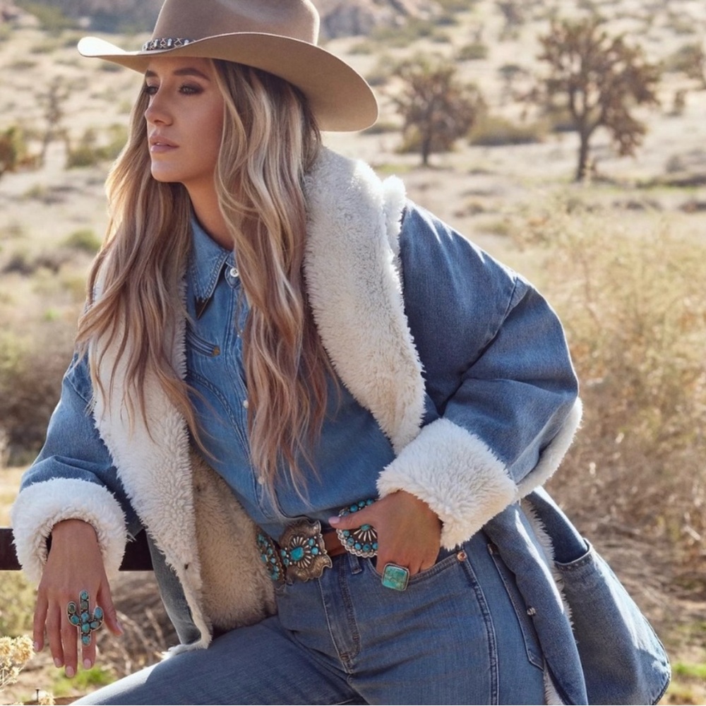 Wrangler Lainey Wilson jacket